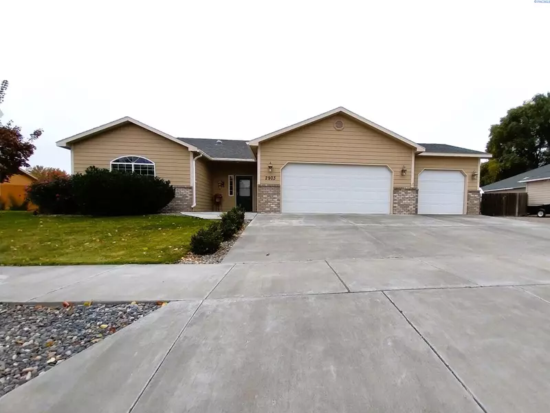 2903 S Kent St, Kennewick, WA 99337