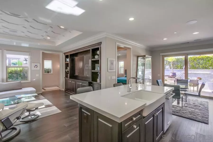 8175 Auberge Cir, San Diego, CA 92127