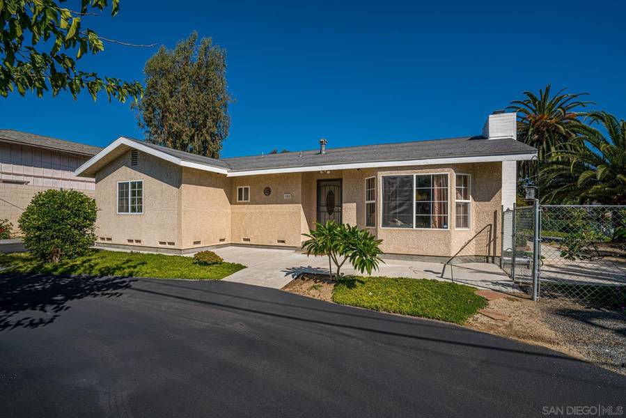 1002 Metcalf St., Escondido, CA 92026