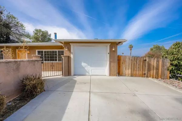 Santee, CA 92071,8600 Placid View Dr