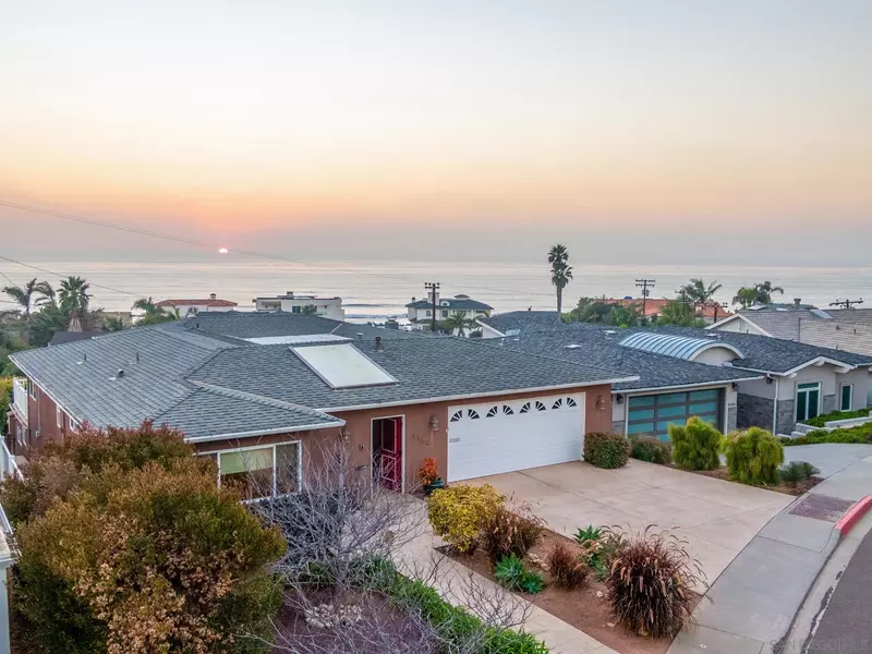 5384 Chelsea St, La Jolla, CA 92037