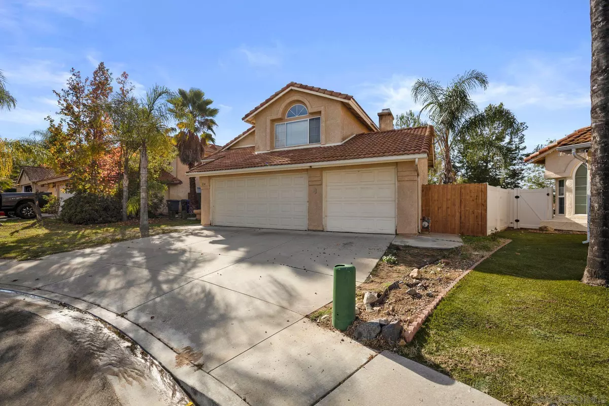 Fallbrook, CA 92028,274 Royal Glen Dr