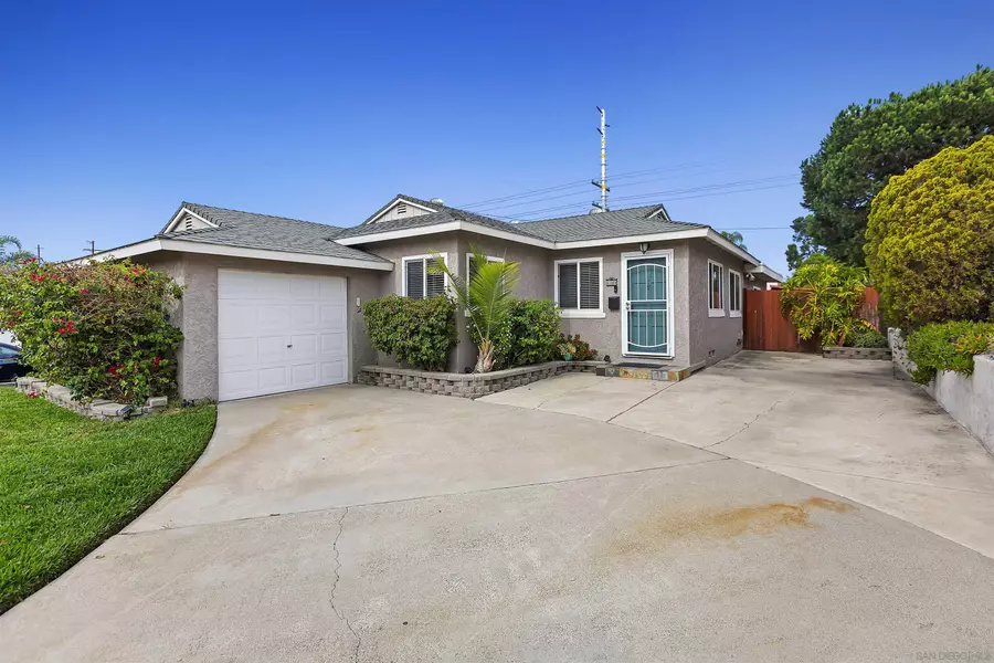 8360 Dallas St, La Mesa, CA 91942