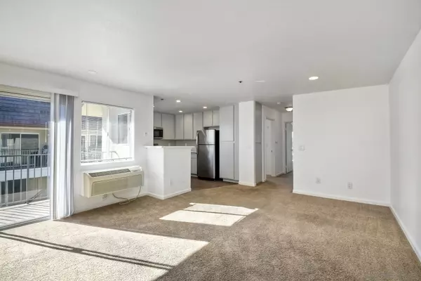 San Diego, CA 92103,3815 Georgia St #406