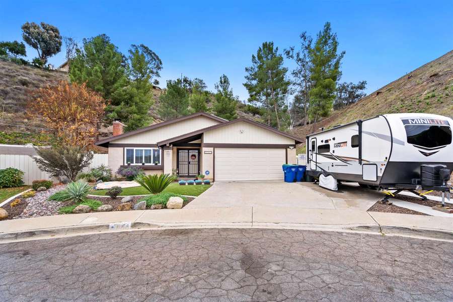 8707 Via Diego Ct, Lakeside, CA 92040