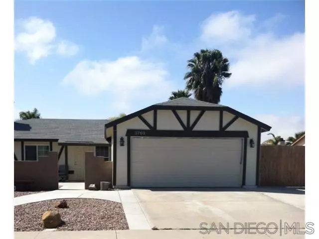 3769 Nectarine Cir, Oceanside, CA 92058