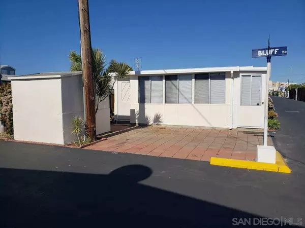 Oceanside, CA 92054,900 N Cleveland #136