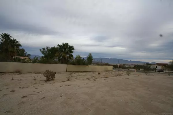 Borrego Springs, CA 92004,3314 San Rafael Rd #102