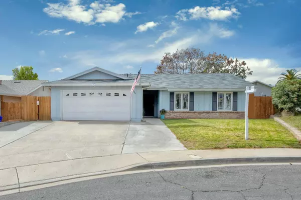 Santee, CA 92071,9986 Delia Lane