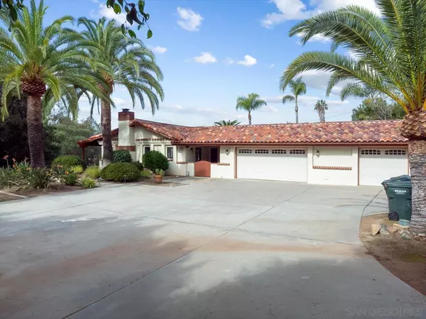 Vista, CA 92084,1211 Pleiades Dr