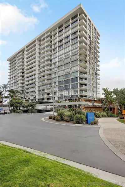 1830 Avenida Del Mundo #301, Coronado, CA 92118