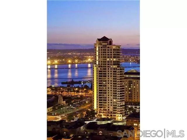 700 W Harbor Dr #2001, San Diego, CA 92101