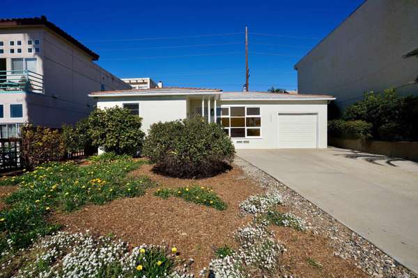 2060 Hornblend St, San Diego, CA 92109