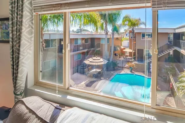 San Diego, CA 92107,5075 Narragansett Avenue #201