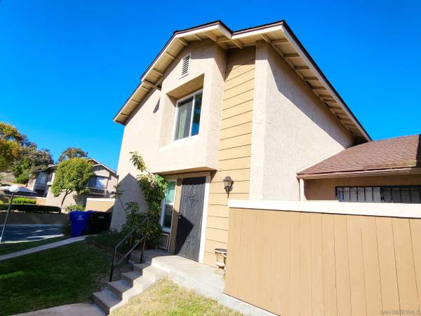 San Diego, CA 92139,6804 Quebec Ct #3