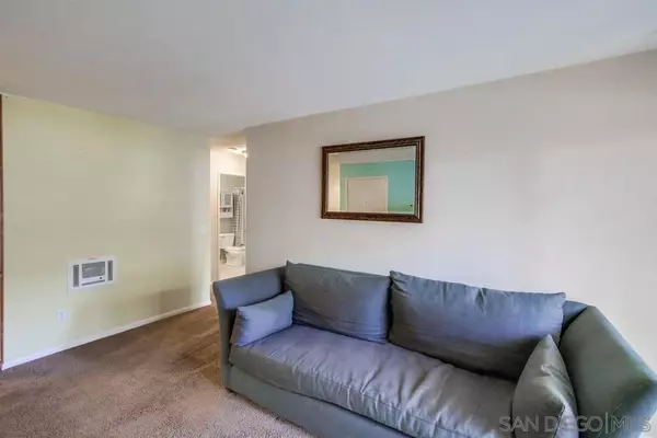 Encinitas, CA 92024,1750 S El Camino Real #110