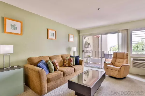 San Diego, CA 92103,3775 Georgia St #407