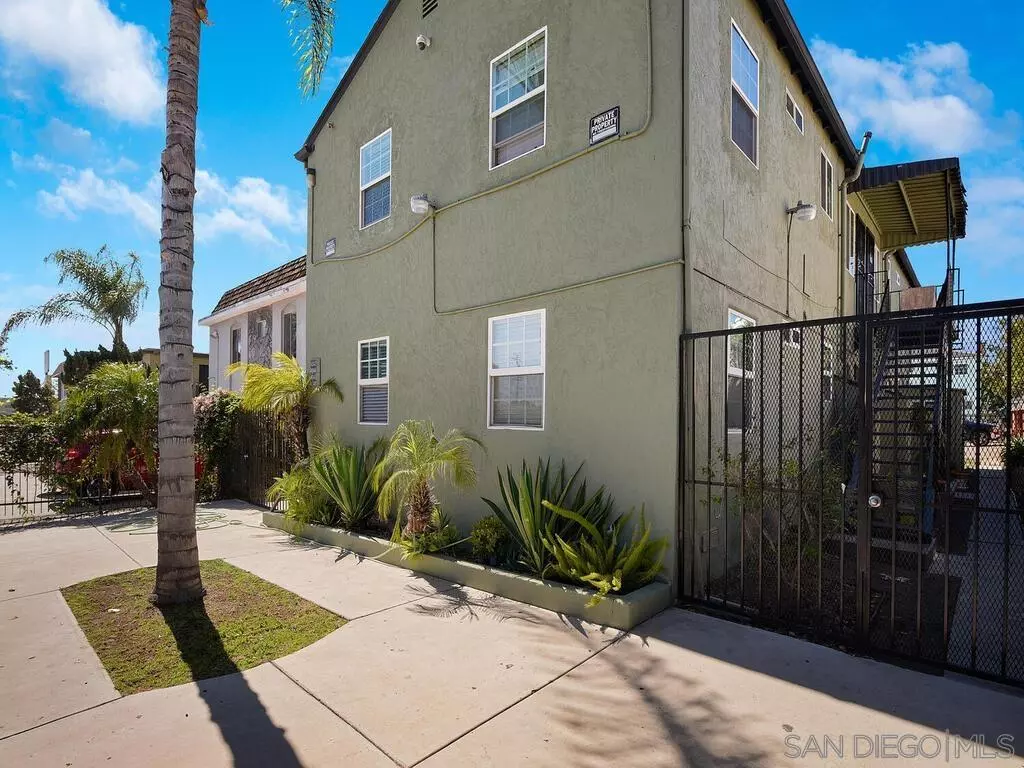 San Diego, CA 92105,4042 38th Street (-48)