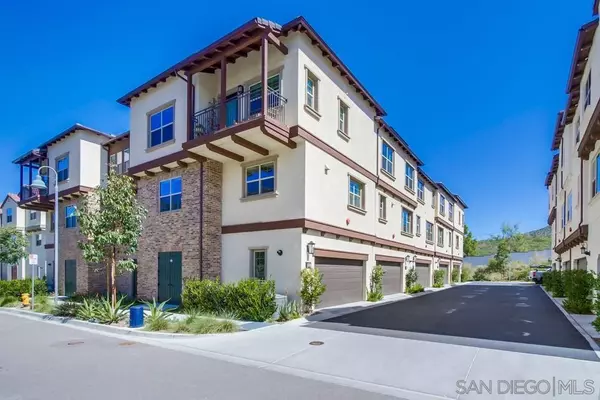 San Marcos, CA 92078,916 Slate St