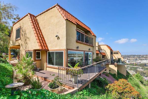 4498 Caminito Fuente, San Diego, CA 92116