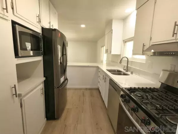 San Marcos, CA 92078,1145 E Barham #151