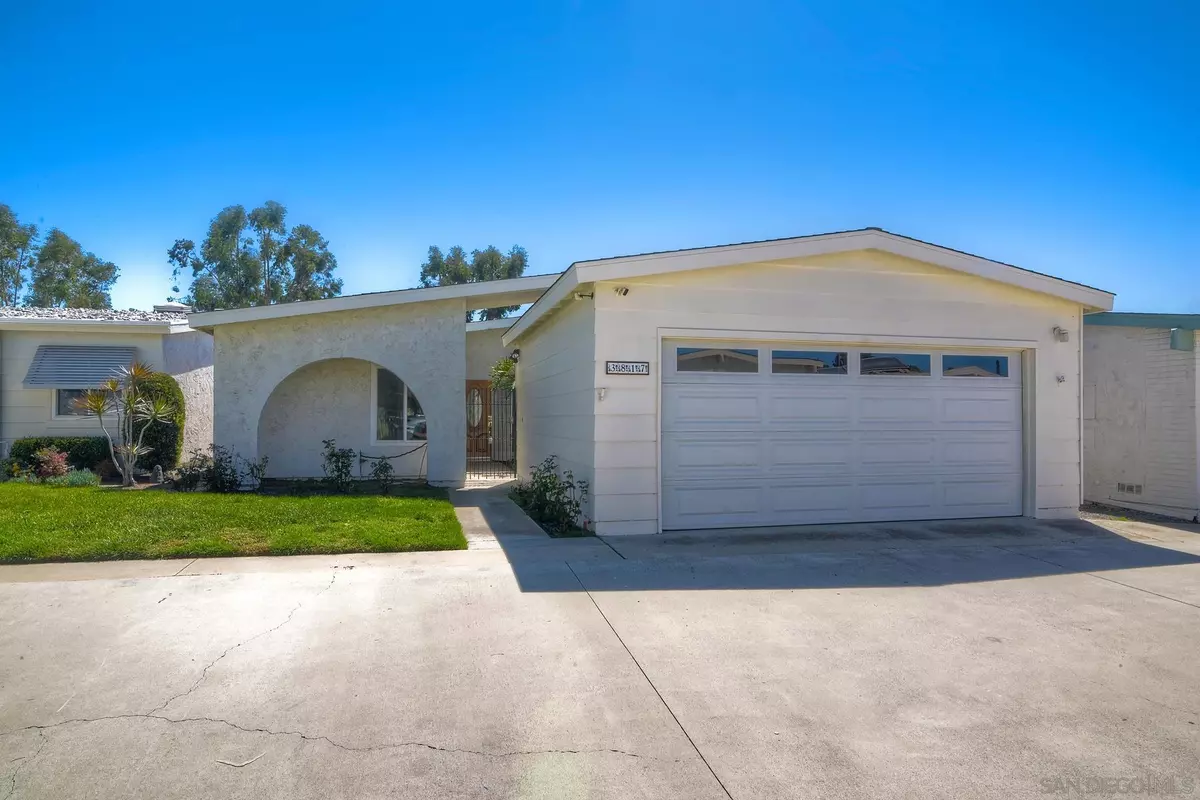 Oceanside, CA 92057,3817 Cinnamon Way