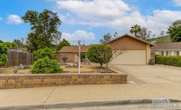 Poway, CA 92064,14008 Hermosillo Way