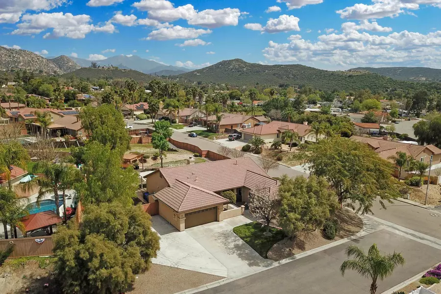 23550 Forest Hill Drive, Ramona, CA 92065