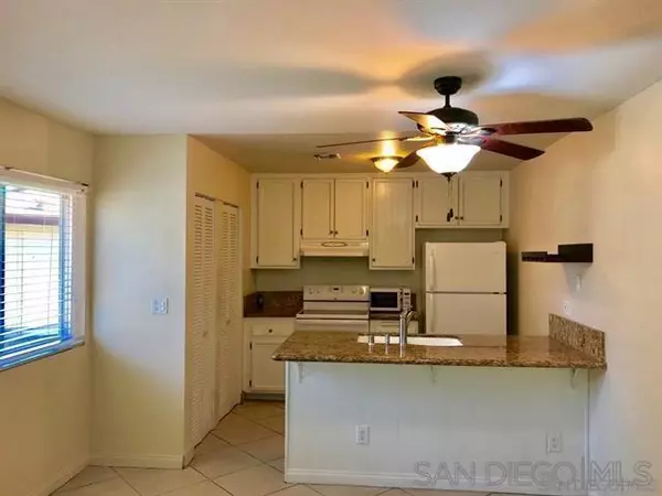 Santee, CA 92071,9851 Mission Viejo Ct #1