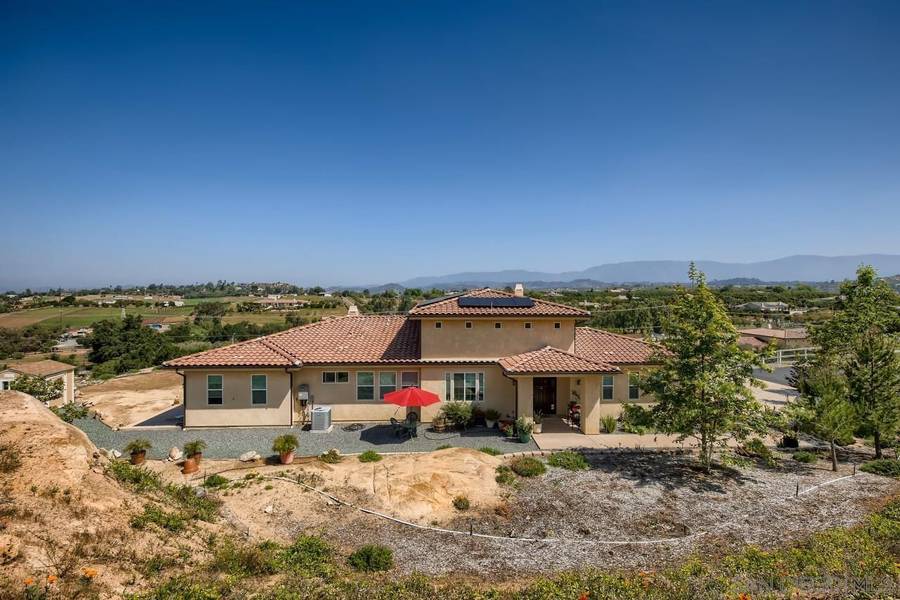 30050 Stone Summit Drive, Valley Center, CA 92082