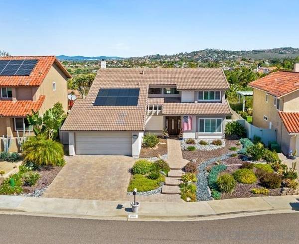 2808 La Duela Lane, Carlsbad, CA 92009