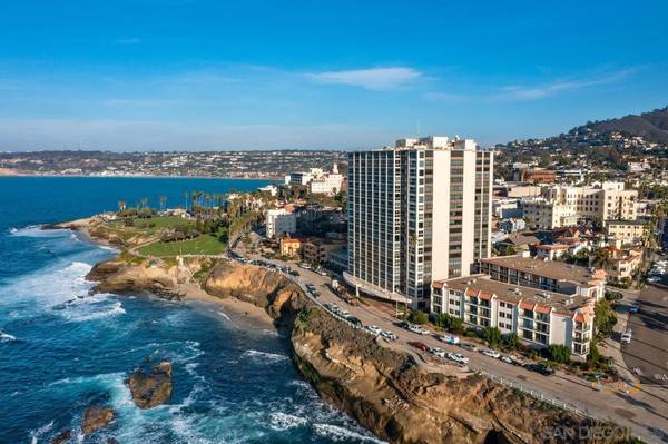 939 Coast Blvd #Unit 7J, La Jolla, CA 92037