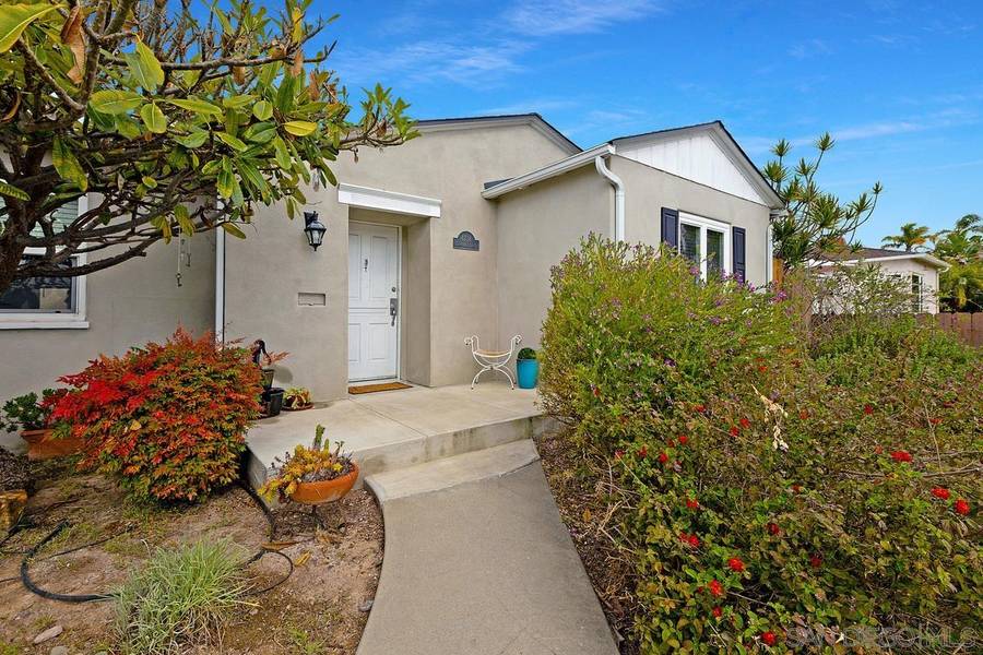 4734 Constance Dr, San Diego, CA 92115