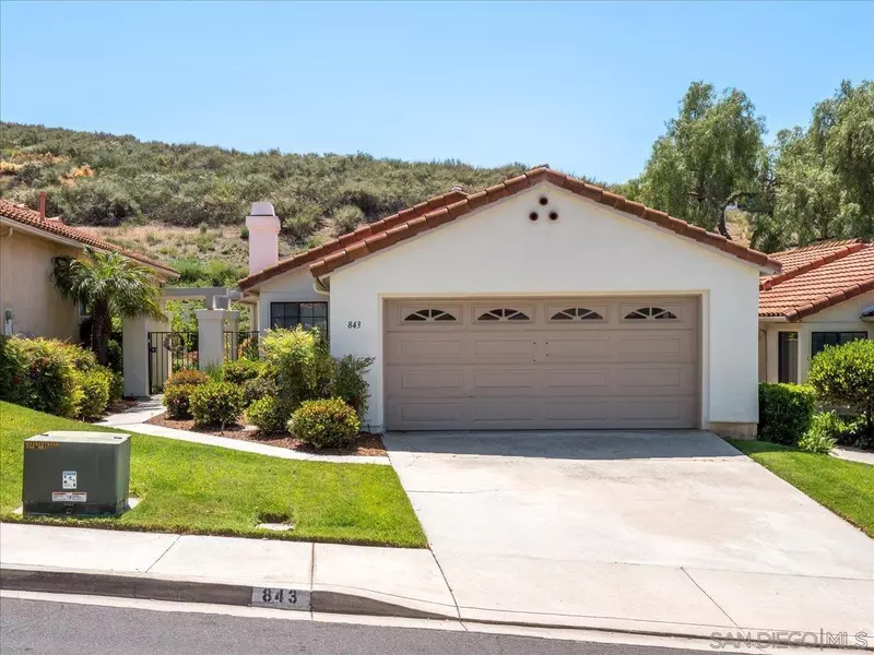 843 Huckleberry Lane, Escondido, CA 92025