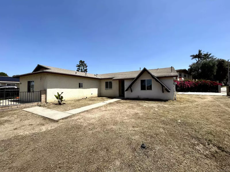 7673 Brookhaven Rd, San Diego, CA 92114