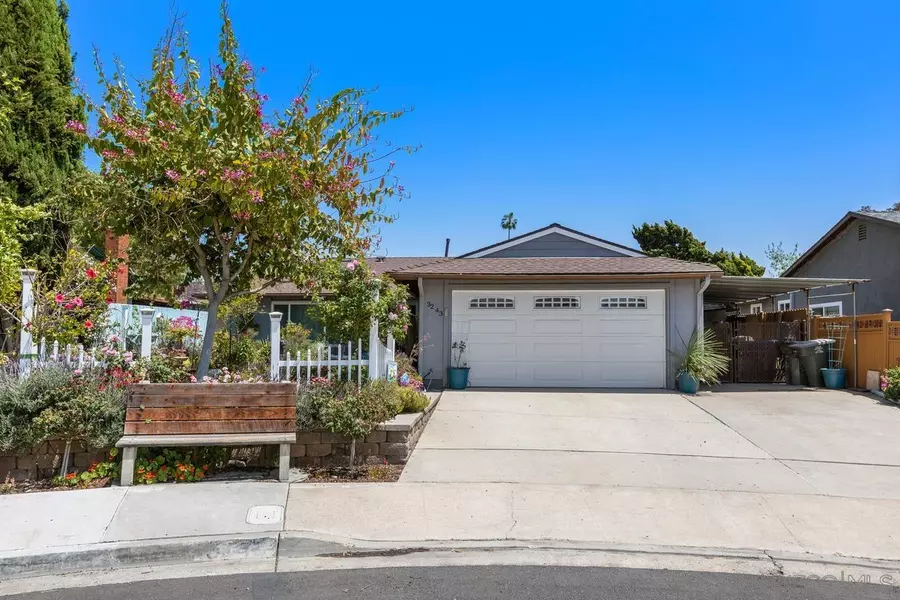 3243 Meadow Ln, Lemon Grove, CA 91945