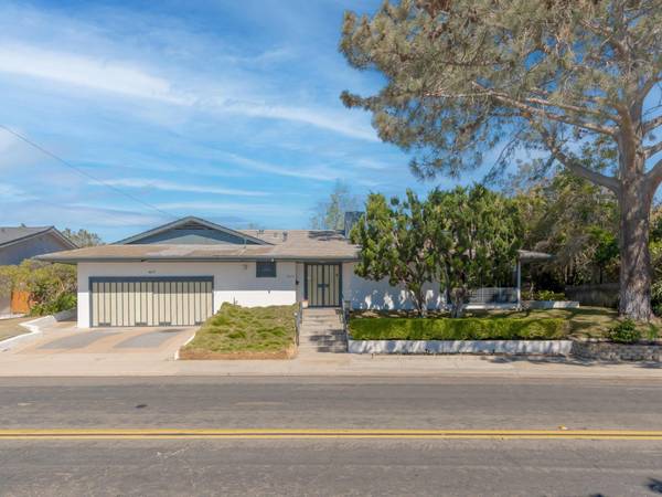 8677 Dunaway Drive, La Jolla, CA 92037