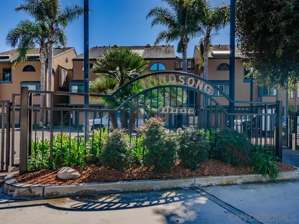 Carlsbad, CA 92008,4007 Layang Layang Cir #F