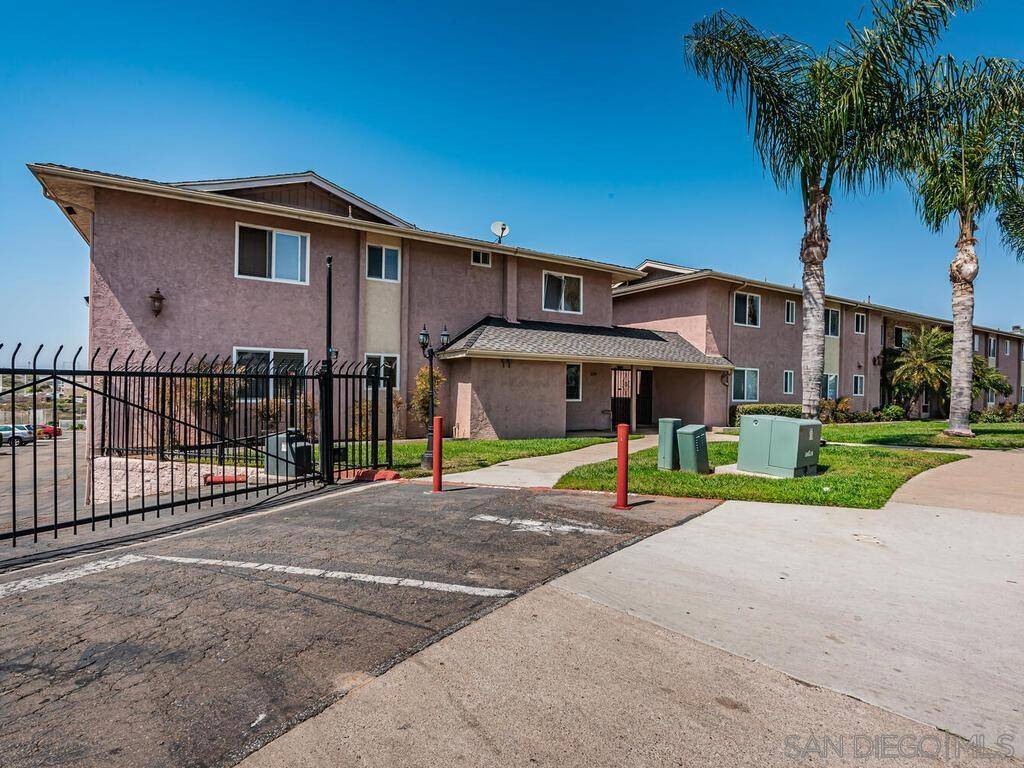 Chula Vista, CA 91910,695 Sea Vale #104