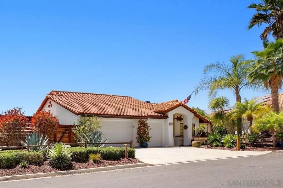 4023 Wind Pl, Escondido, CA 92025