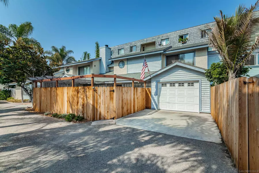 131 Grandview Unit 2, Encinitas, CA 92024