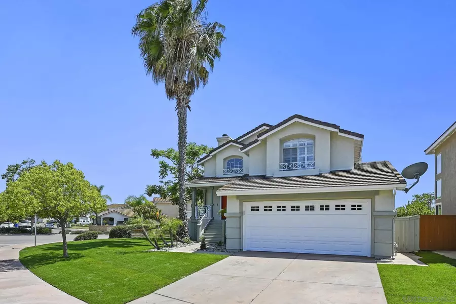 145 Rock Glen Way, Santee, CA 92071