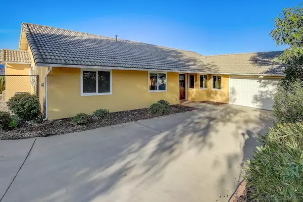 24437 Ysidro Dr, Ramona, CA 92065