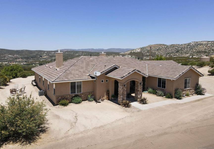 35935 Stagecoach Springs Rd, Pine Valley, CA 91962