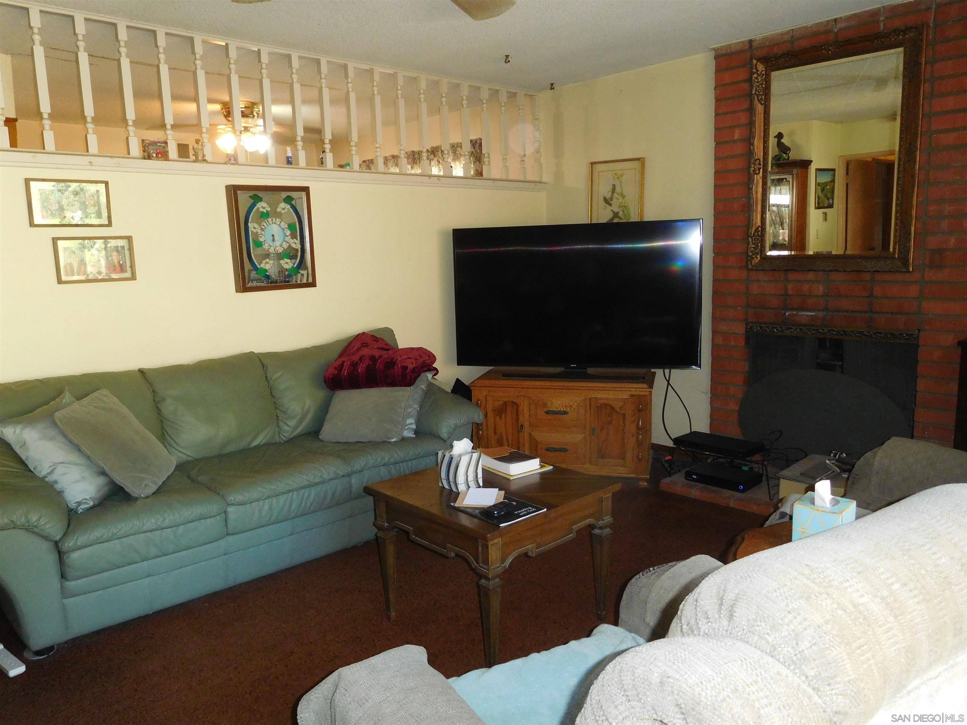 Poway, CA 92064,12517 Metate Ln
