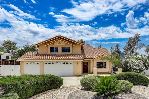 24819 Cantara Way, Ramona, CA 92065