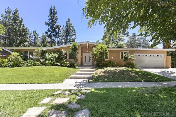 22940 Austin St, Woodland Hills, CA 91364