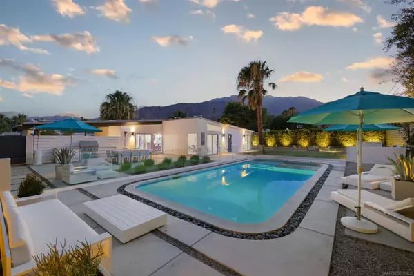 450 E Laurel Circle, Palm Springs, CA 92262