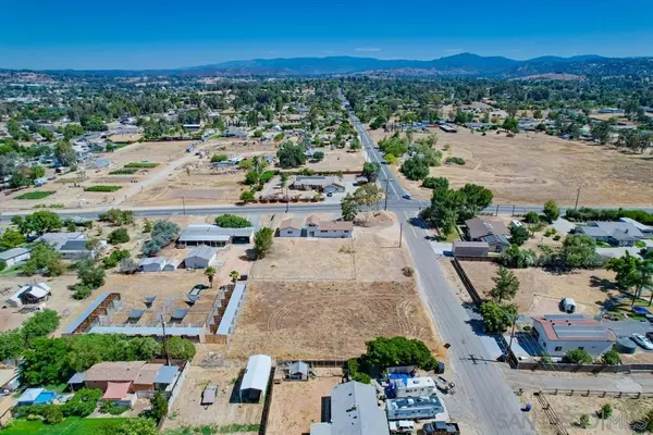 Ramona, CA 92065,910 Hanson Ln