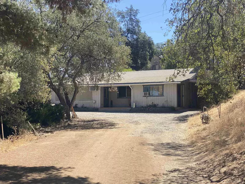 19031 Paradise Mountain Rd, Valley Center, CA 92082